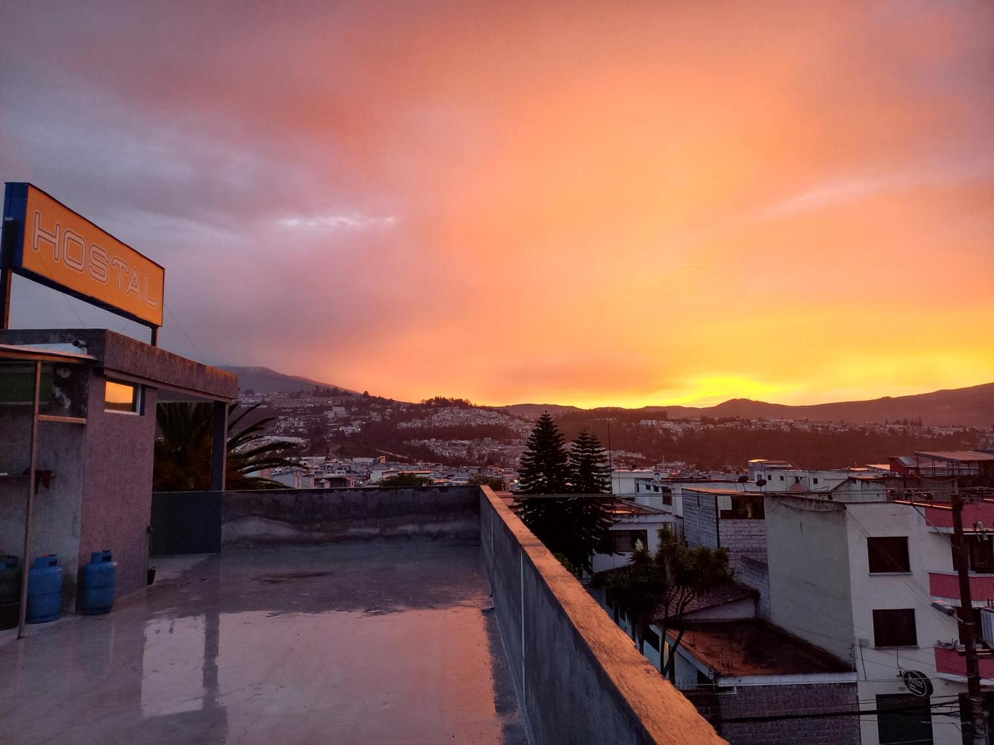 El Vergel Norte Quito Exteriör bild